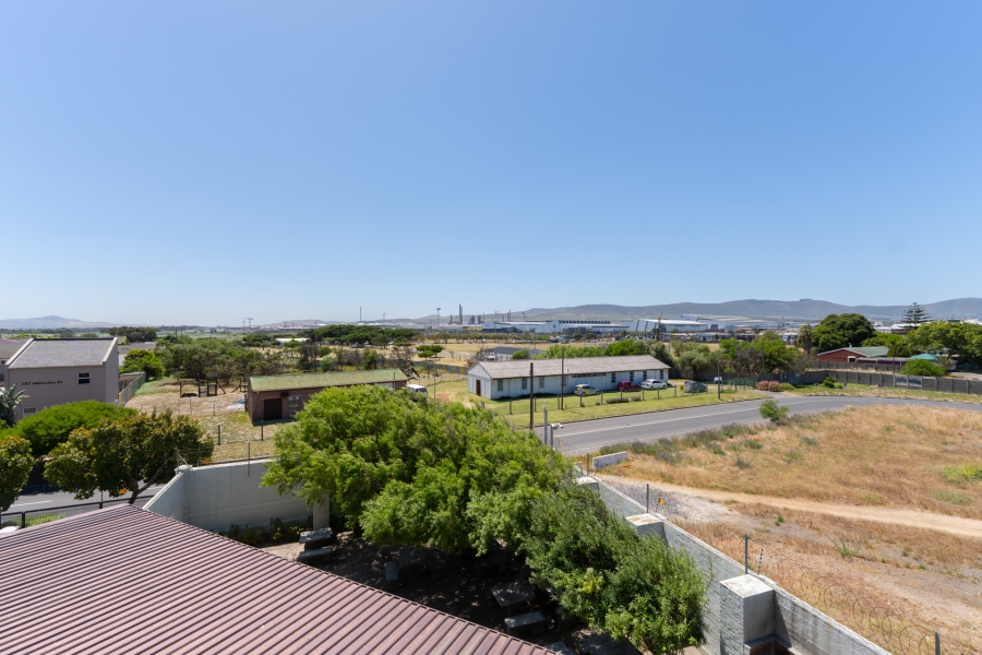 2 Bedroom Property for Sale in Royal Ascot Western Cape